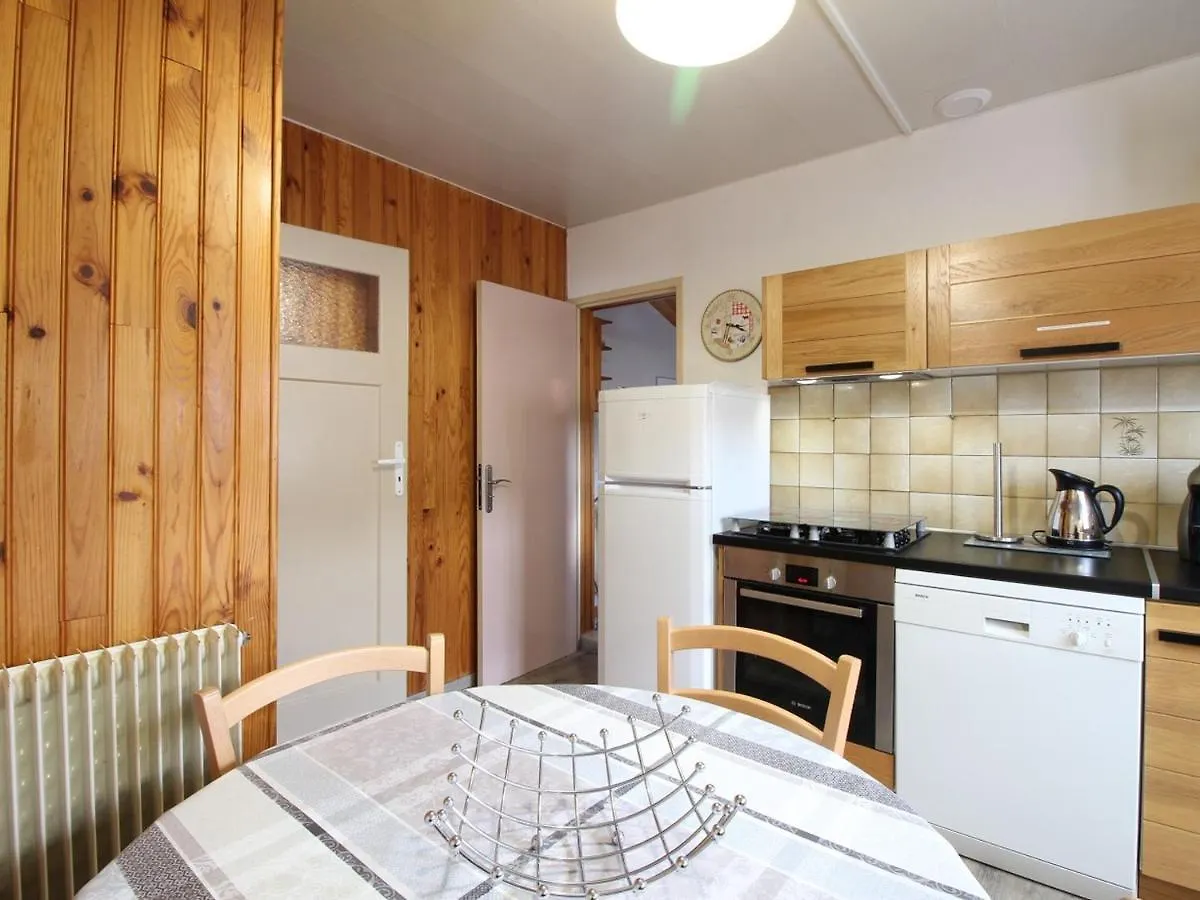 Holiday home Chalet Au Mont-Dore, 300M Du Centre, 6 Pieces, Garage, Terrain Pentu, Ideal 8 Pers, Animaux Non Acceptes. - Fr-1-608-4